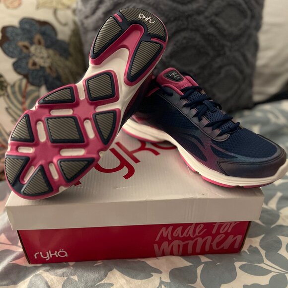 Women's Ryka Devotion Plus 2 Walking Sneaker - Picture 4 of 6